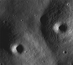 lro_twovolcanoes