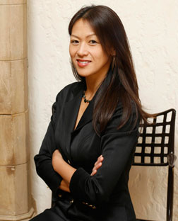 Author Amy Chua. Click image to expand.