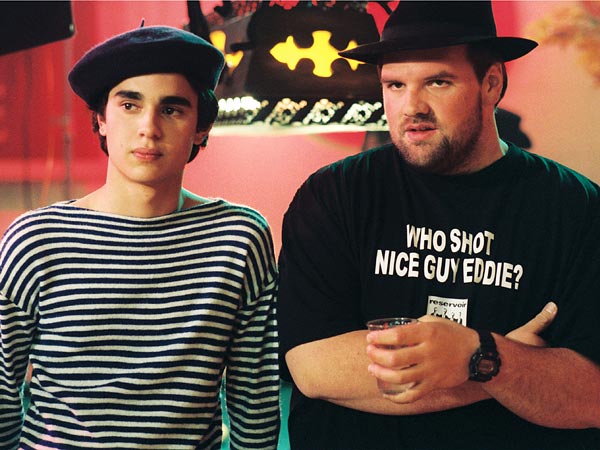 Max Minghella as Jerome and Ethan Suplee as Vince in Art School Confidential.