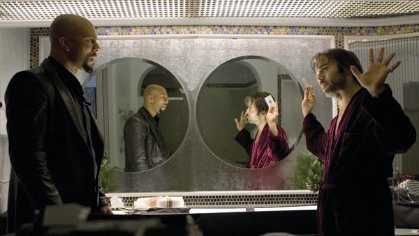 Common and Jeremy Piven in Smokin' Aces.
