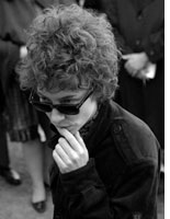 Cate Blanchett as Bob Dylan. Click image to expand.
