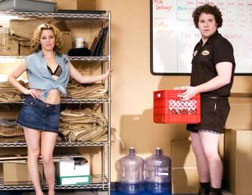 Elizabeth Banks and Seth Rogen in Zack and Miri Make a Porno.