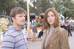 Jennifer Aniston and Steve Zahn in Management