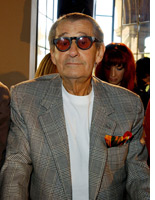 Helmut Newton 
Click image to expand.