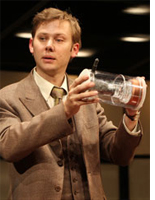 Jimmi Simpson in The Farnsworth Invention 