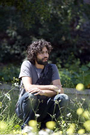 Adrien Grenier.