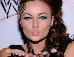 Maria Kanellis. Click image to expand.