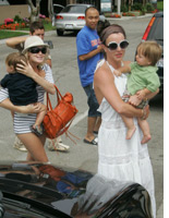 Britney's children. Click image to expand.