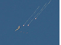 Hajj's altered F-16 photo.
Click image to expand.