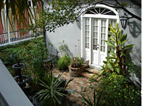 Adolph courtyard garden. Click image to expand.
