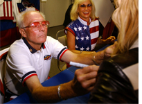 Evel Knievel. Click image to expand.