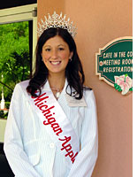 Amanda Schweitzer, Michigan Apple Queen