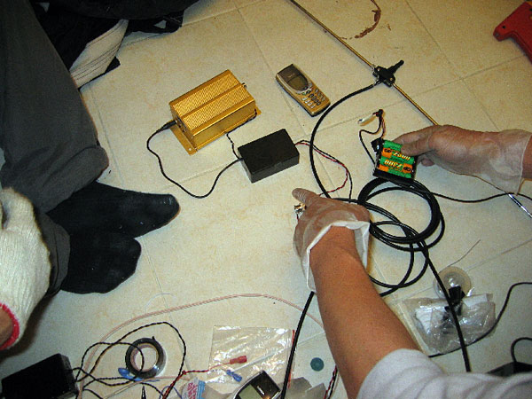 The illegal Chinese-made transmitter for Citizen's Radio.