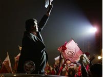 Alan García. Click image to expand.
