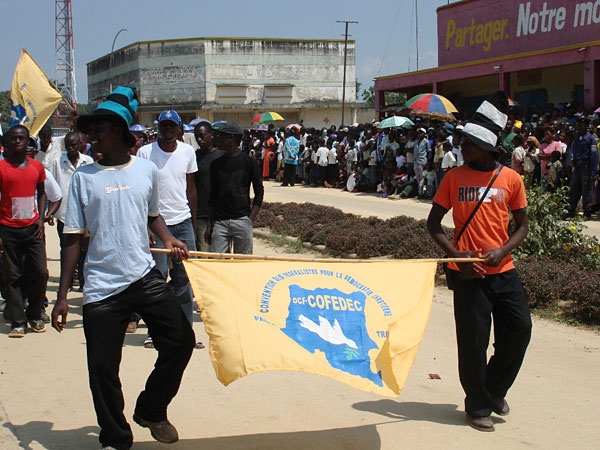 Supporters of a political party, the Federalist Christian Democracy-Convention of Federalists for Christian Democracy.