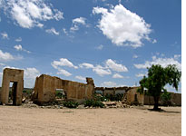 Ruins in the town of Gebiley from a bombing campaign by dictator Siad Barre. Click image to expand.