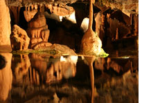 Stalagmite and stalactite columns. Click image to expand.