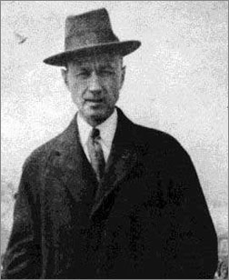This photo from around 1913 shows Ives in his "day job". He was the director of a successful insurance agency.