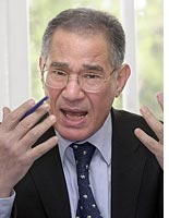 Mokhtar Trifi. Click image to expand.