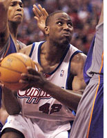 Elton Brand of the L.A. Clippers. Click image to expand.