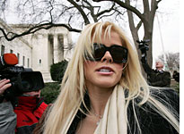 Anna Nicole Smith. Click image to expand.