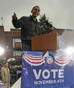 US Democratic presidential candidate Illinois Senator Barack Obama. Click image to expand.