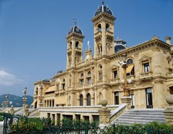 Photograph of San Sebastian, Spain. Click to enlarge.