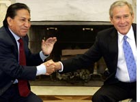 Peruvian President Alejandro Toledo with George Bush 
Click image to expand.