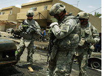 Soldiers in Iraq. Click image to expand.