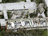 Damage from Cyclone Larry 
Click image to expand.