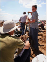 Sandbags being filled in Iowa. Click image to expand.