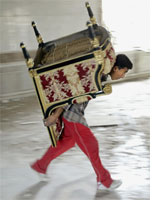 Redistribution of wealth, Baghdad-style 