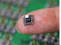 The world’s smallest GPS radio frequency receiver module. Click image to expand.