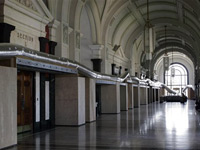 Orleans Parish Criminal Courthouse in New Orleans. Click image to expand.