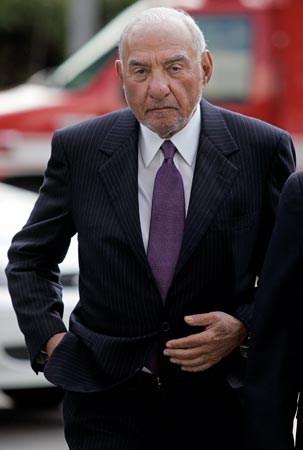 Melvyn Weiss.