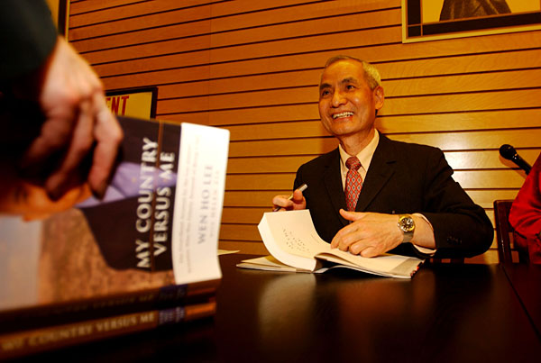Dr. Wen Ho Lee at a book signing in 2002.