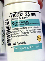  A bottle of the arthritis drug Vioxx. Click image to expand.