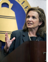 Elizabeth Edwards. Click image to expand.