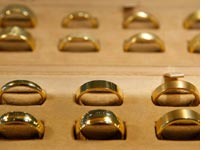 Gold jewelry. Click image to expand.
