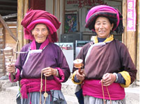 Mosuo women. Click image to expand.