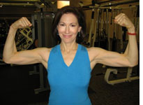 Emily Yoffe flexing. Click image to expand.