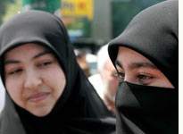 Muslim women. Click image to expand