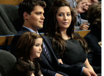 Bristol Palin and boyfriend. Click image to expand.