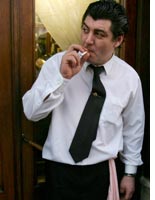 Want a nice waiter? Try the dining room. 
Click image to expand.
