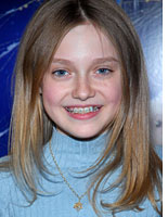 Dakota Fanning. Click image to expand.