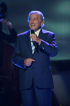 Tony Bennett on American Idol.