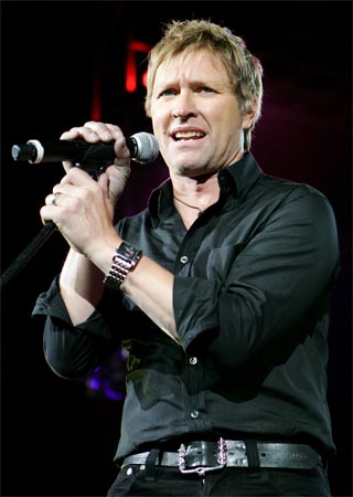 Craig Morgan performs at the 2007 Academy of Country Music Awards.