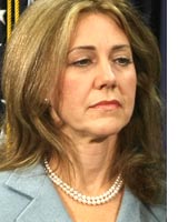 Photograph of Silda Spitzer by Timothy A. Clary/AFP/Getty Images.