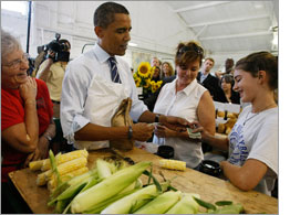 Photograph of Obama buying corn by by Joe Raedle/Getty Images.