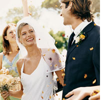 Photo of wedding by Digital Vision/Getty Images.